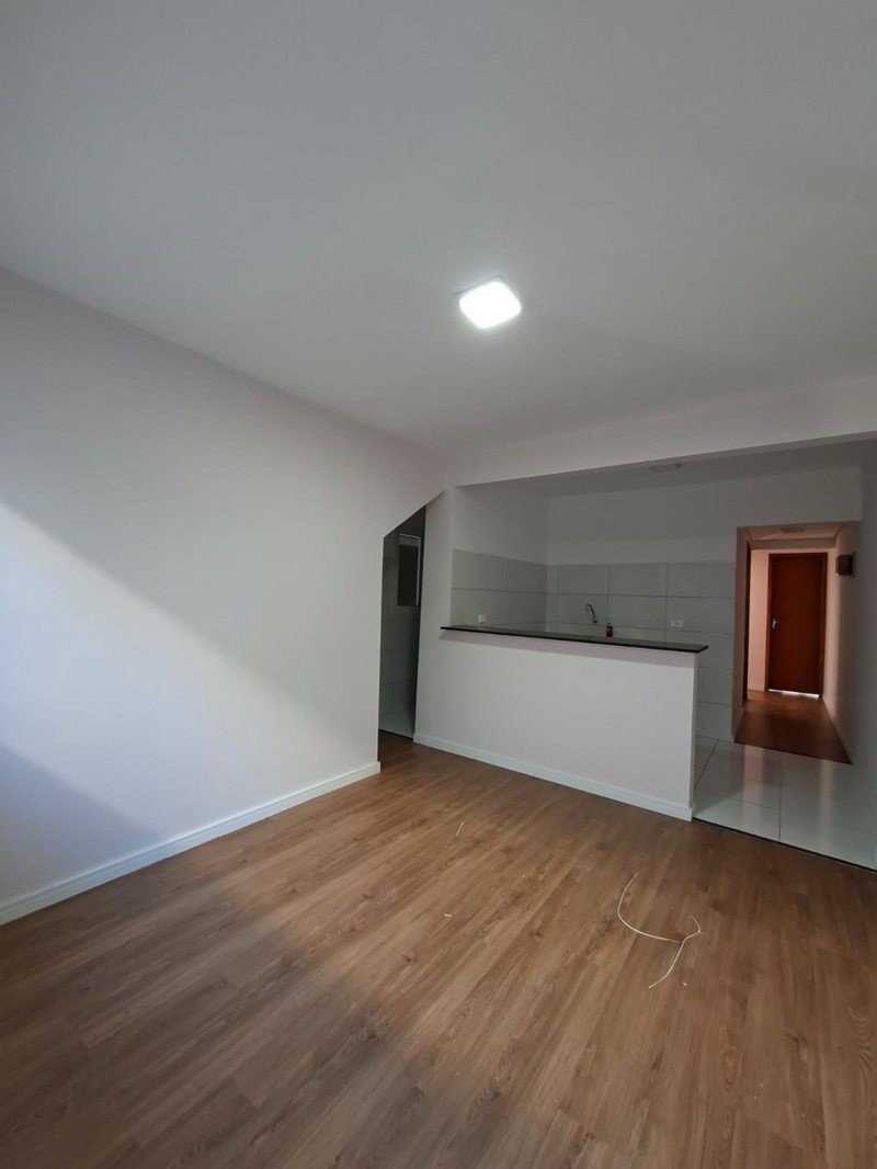 Apartamento de 2 dormitórios — Parque Wey, Itapevi